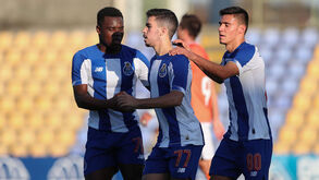 FC Porto B-Cova da Piedade, 4-1: Dragões regressam às vitórias 