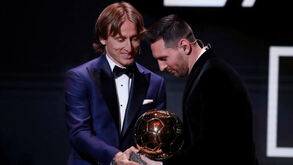 Modric sobre Cristiano Ronaldo: «Quando não ganhas tens de aparecer para mostrar respeito»