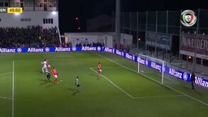 Bruno Lage assistiu ao golo supersónico do Sp. Covilhã... ao lado da baliza do Benfica