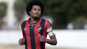 Beroe Stara Zagora de olho em Leleco e Sapara