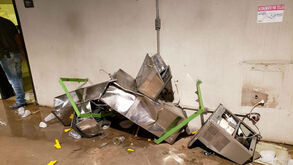 Adeptos do Cruzeiro destroem estádio: imagens mostram o caos após despromoção da equipa