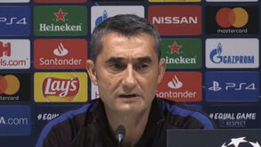 Valverde: «Considerando o que temos pela frente decidimos que Messi deveria ficar em Barcelona»