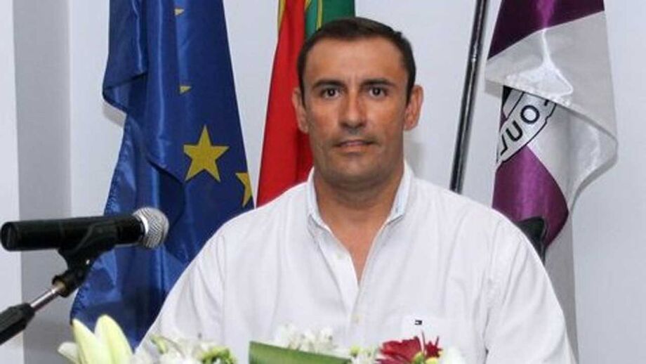 António do Adro reconduzido na presidência do Louletano