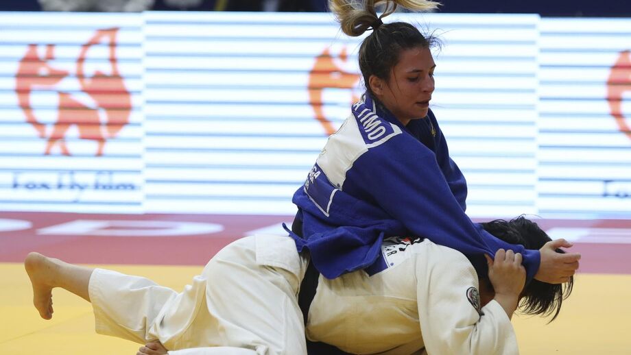 Bárbara Timo e Anri Egutidze eliminados ao segundo combate no Masters de judo