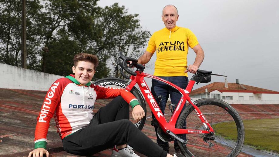 Aniversário junta gerações de ciclistas