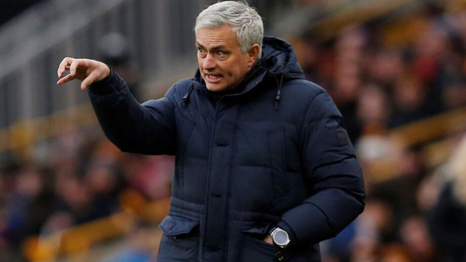 Mercado a mexer: Liverpool anuncia reforço em dia que Mourinho já anda a 'mexer os cordelinhos'