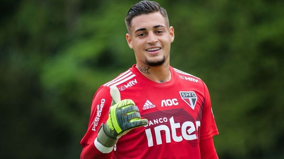 Jean: O guardião problemático que deu oito socos na mulher