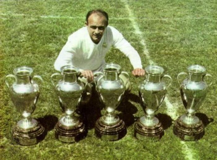 Alfredo Di Stéfano (1957 e 1959) - Clube: Real Madrid