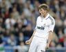 2. Huntelaar - Avançado holandês foi transferido para o Real Madrid por 27 milhões de euros, em 2008/09, depois de ter dado nas vistas no campeonato holandês, especialmente no Ajax, clube que atualmente representa. Pelos merengues realizou 20 partidas, tendo apontado 8 golos.