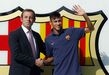 1 - Neymar protagonizou em 2013 a maior transferência do futebol brasileiro, trocando o Santos pelo Barcelona, num negócio de 88,4 milhões de euros