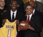 2010 - Kobe com Barack Obama na receção dos Lakers na Casa Branca após o título da NBA