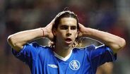Tiago (Benfica - Chelsea): O internacional português chegou a Londres em 2004. No total, o médio disputou 52 jogos, tendo marcado quatro golos. Na temporada seguinte transferiu-se para os franceses do Lyon.