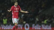 Pivô-direito: Taarabt.