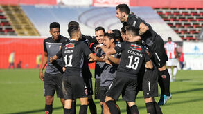 Leixões-Penafiel, 0-1: Triunfo vale subida ao 9.º lugar