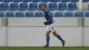 Feirense-FC Porto B, 1-0: Equipa da casa resiste a inferioridade numérica na vitória sobre dragões