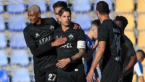 Zé Castro pode voltar ao onze 