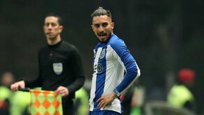 Os jogadores do FC Porto um a um: um Telles no deserto
