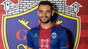 Chaves contrata defesa Simão ao Estoril