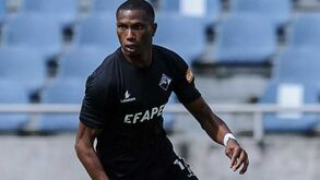 Cova da Piedade contrata ex-Leixões Júnior Sena 