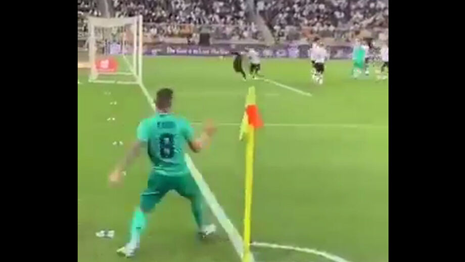 O golo de canto direto de Toni Kroos diante o Valencia que corre mundo