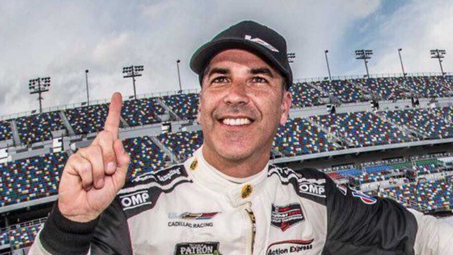 João Barbosa subiu ao degrau mais baixo do pódio nas 24 Horas de Daytona