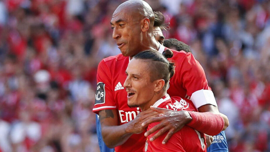 Luisão deixa mensagem a Fejsa: «Com a tua chegada o meu futebol subiu de produção»