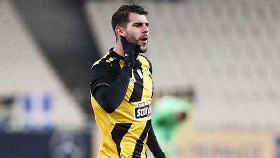 Nelson Oliveira longe do Sporting