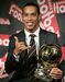 Ronaldinho - Fez parte do trio mortífero brasileiro, composto ainda por Ronaldo e Rivaldo, que junto conquistou o Mundial de 2002. Um ícone do futebol brasileiro e mundial, onde brilhou, sobretudo, ao serviço do Barcelona e AC Milan, conquistou a Bola de Ouro em 2005, quando ainda representava o emblema catalão. Aos 35 anos de idade representava o Fluminense. Anunciou o final da carreira profissional em 2018.