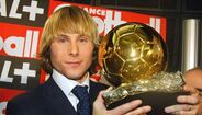 Pavel Nedvěd - Figura incontornável do futebol checo e da Juventus, o ex-internacional pela Eslováquia conquistou a Bola de Ouro em 2003, ao serviço da 'Vecchia Signora', clube que representou nos últimos oito anos da sua carreira profissional. Retirou-se aos 37 anos.