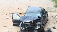 Carro despista-se na Marginal e cai na praia de Carcavelos