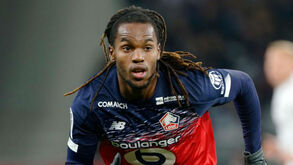 Renato Sanches em destaque na vitória do Lille no terreno do Angers