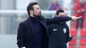 Simão é dúvida para Penafiel