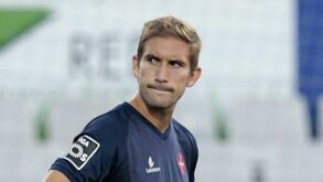 Petit obrigado a remendar defesa