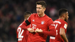 Bayern Munique vence Paderborn e segura liderança da liga alemã 