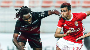 Ac. Viseu-Benfica B, 1-1: Águias marcam penálti nos descontos