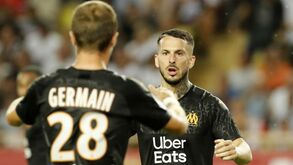 Marselha vence em Nîmes com hat-trick de Dario Benedetto