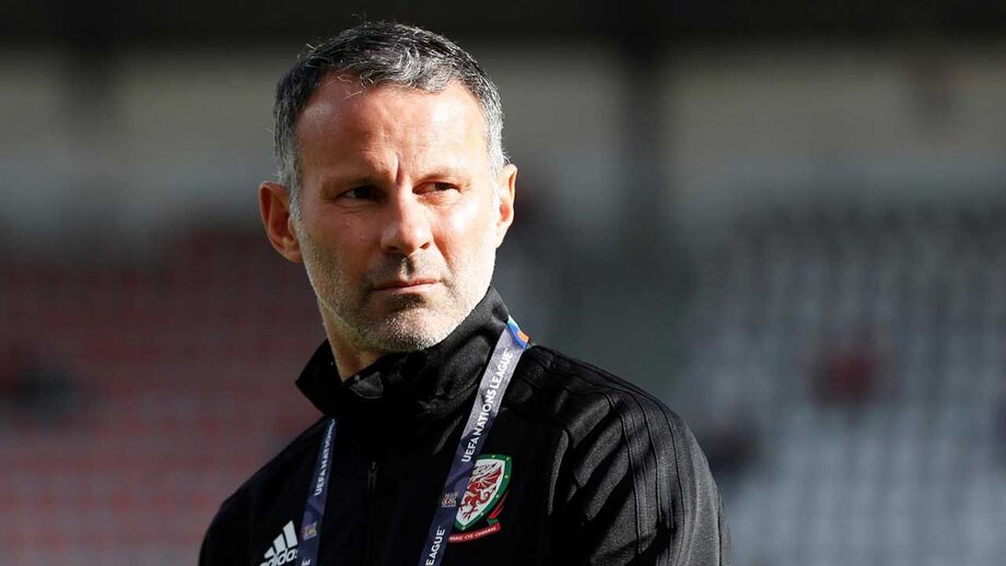 Giggs elogia Bruno Fernandes mas admite: «Tem de perceber qual é a sua melhor posição»