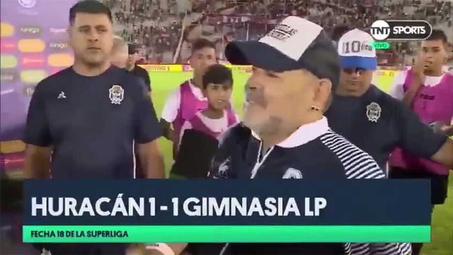 Mais um vídeo viral: fizeram uma pergunta a Maradona e o argentino... voltou a 'bloquear'