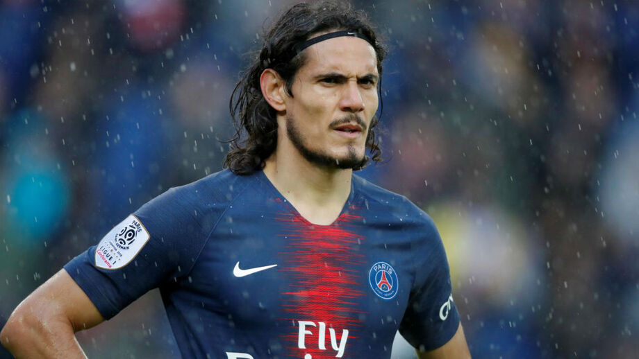 Até a mãe de Cavani já está metida ao barulho: presidente do Atlético Madrid alvo de fúria