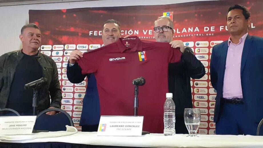 José Peseiro: «Venho com o propósito principal de contribuir para poder estar no Mundial»