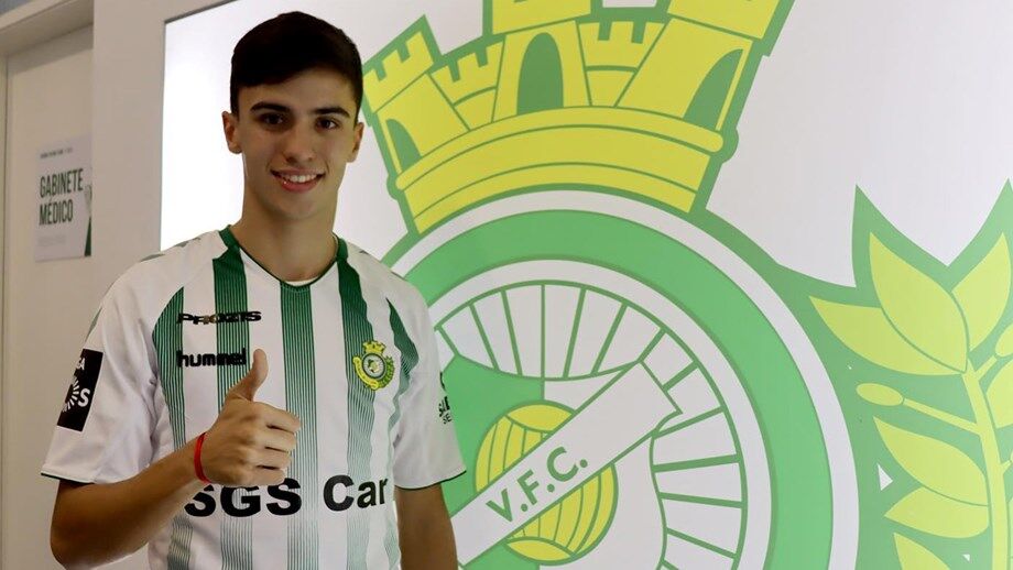 Tófol Montiel espreita estreia frente ao Moreirense