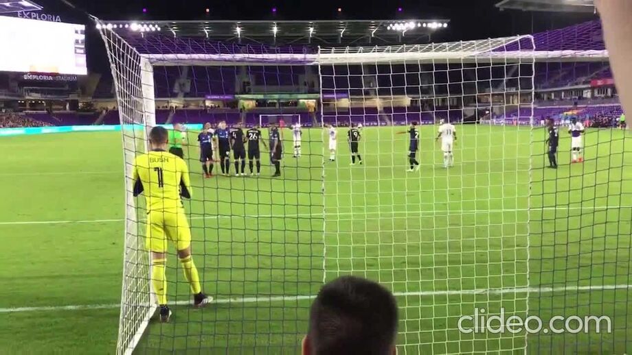 O livre perfeito de Nani que deu a vitória ao Orlando City