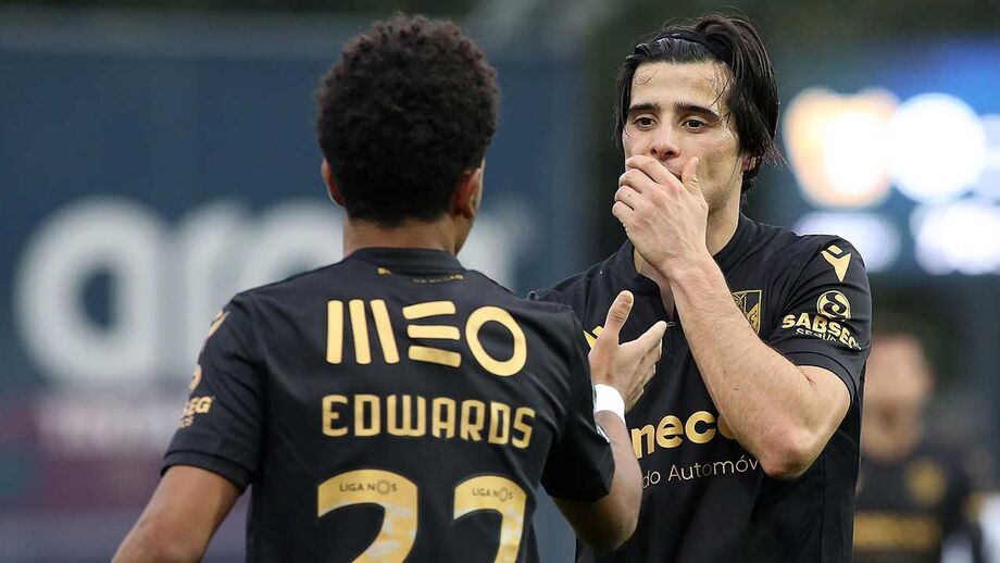 Teixeira brilha até no balneário