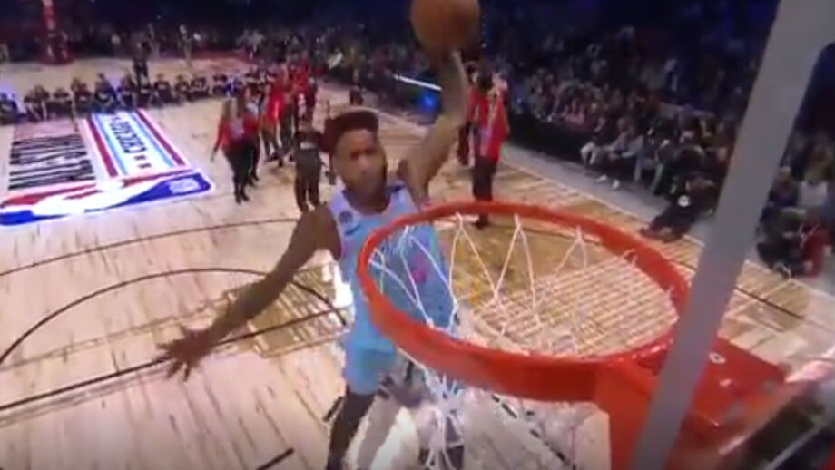 Puro espectáculo: Derrick Jones Jr vence concurso de afundanços no All Star da NBA