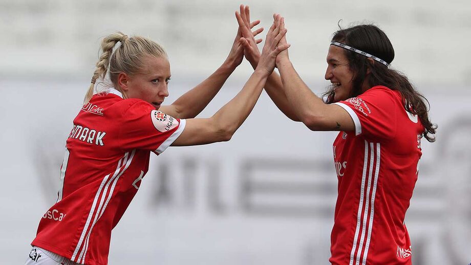 Novas caras do Benfica brilham