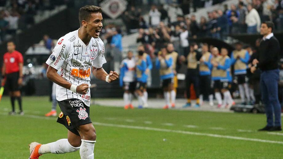 Pedrinho volta a elogiar Benfica: «É uma grande equipa»