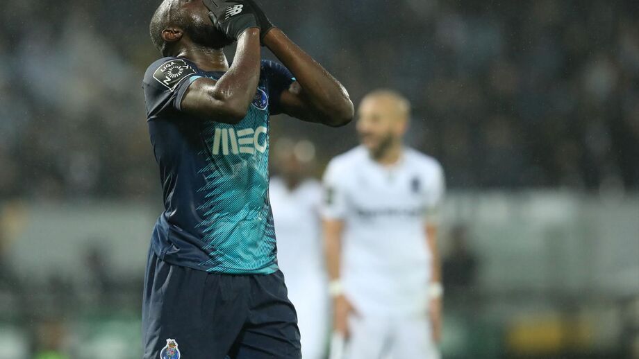 PSP já identificou alguns dos adeptos que terão insultado Marega em Guimarães