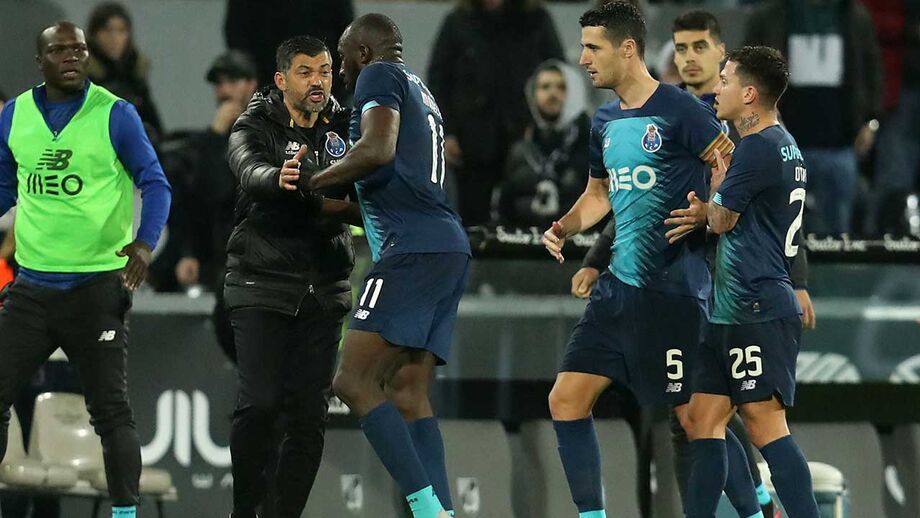 Racismo com Marega: faltou aviso sonoro