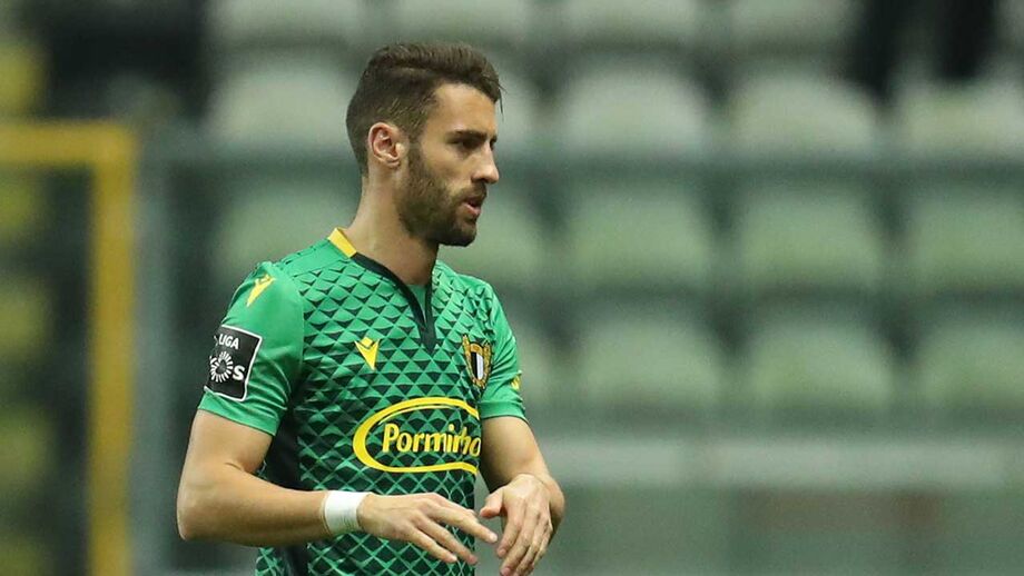 Lesão no adutor trava Ivo Pinto