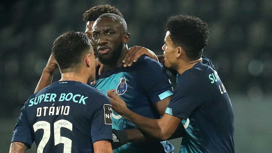Abandono do jogo em Guimarães poderia ter valido perda de pontos ao FC Porto
